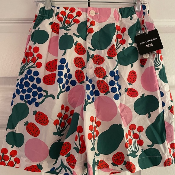 Marimekko Pants - NWT Uniqlo x Marimekko shorts (S)